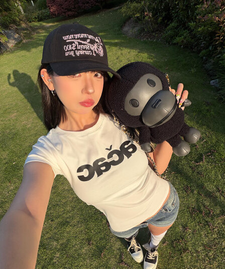 화이트 알파벳 프린트 반팔 티셔츠 여성 여름 아메리칸 루즈핏 순면 디자인 센스 작은 대중 라운드 넥 반소매 맨위