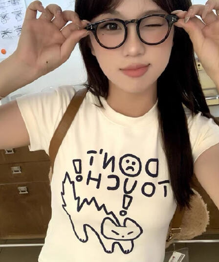 한 부서 낙서 새끼 고양이 반팔 티셔츠 여성 여름 몸매 가꾸기 긍정적 인 어깨 다용도 ins 쇼트 스타일 맨위