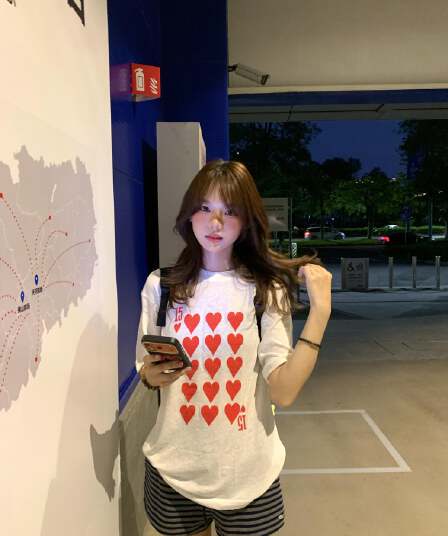아메리칸 작은 대중 붉은 복숭아 포커 프린트 얇은 스타일 마이크로 ~을 통해 반팔 티셔츠 여성 여름 루즈핏 눈꽃 면 자외선 차단 맨위