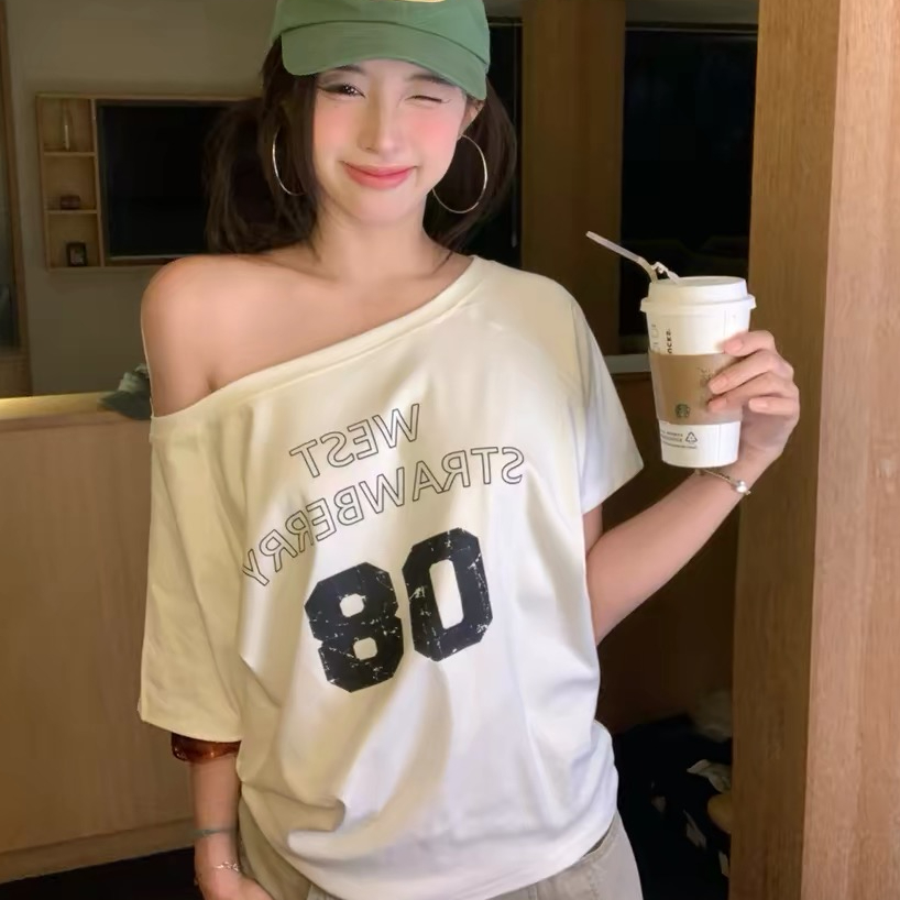 아메리칸 핫걸 비스듬한 어깨 알파벳 반팔 티셔츠 여성 여름 학생 캐주얼 다용도 루즈핏 오프숄더 맨위