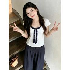 批发夏季巨好看蝴蝶结飘带方领正肩短袖<b class='q'>t</b><b class='q'>恤</b>女设计感修身短款百搭上衣