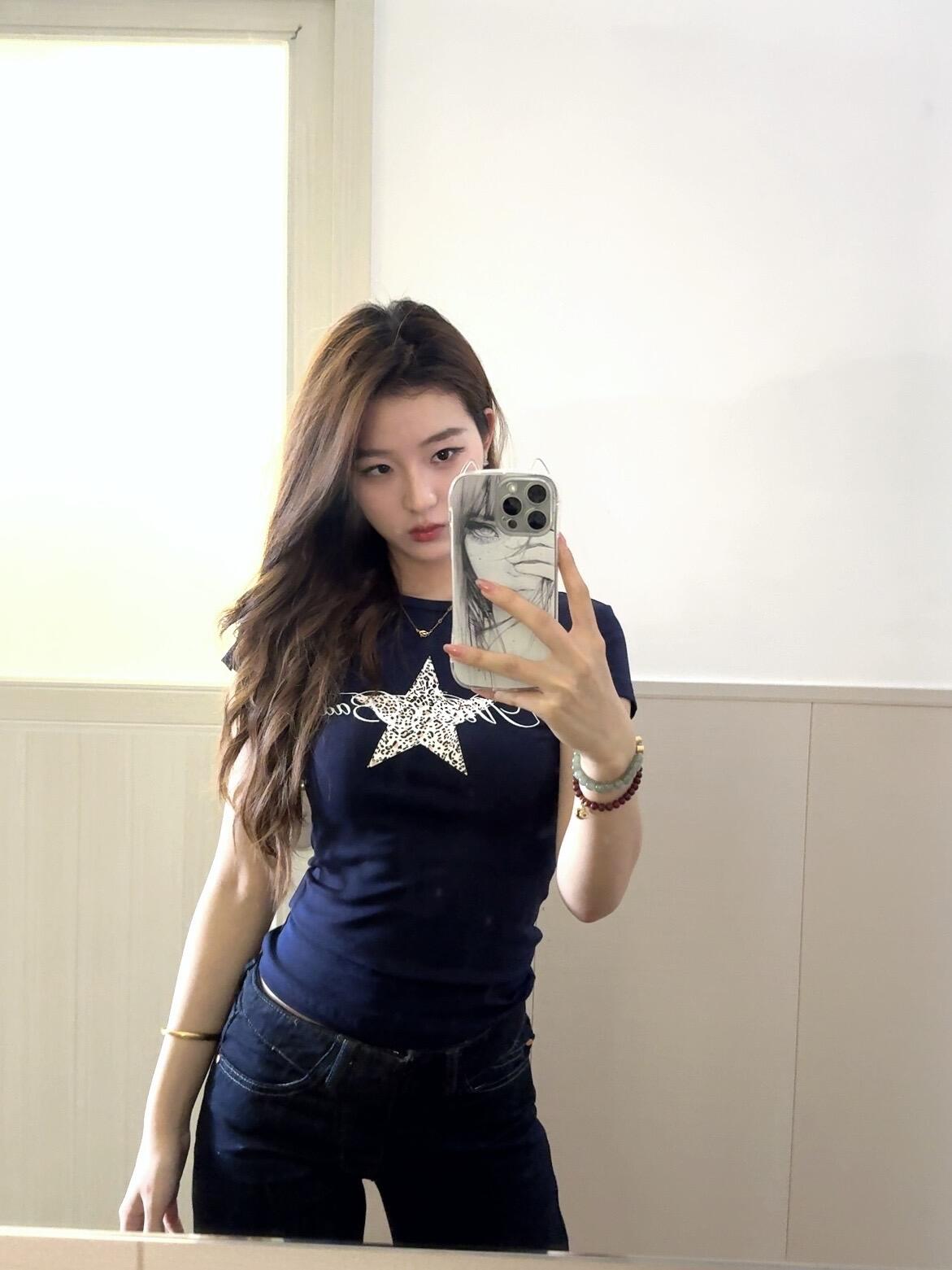 아메리칸 레트로 레오파드 무늬 해군 알파벳 반팔 티셔츠 여성 여름 몸매 가꾸기 슬림해 보이는 다용도 핫걸 캐주얼 맨위