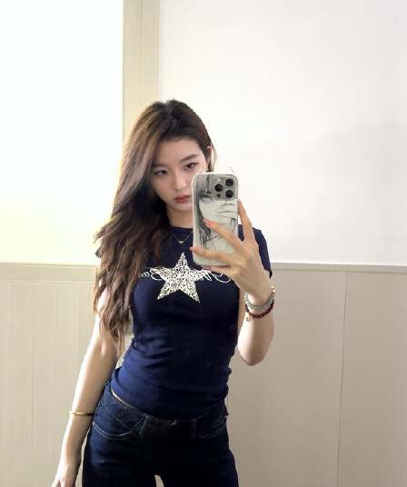 아메리칸 레트로 레오파드 무늬 해군 알파벳 반팔 티셔츠 여성 여름 몸매 가꾸기 슬림해 보이는 다용도 핫걸 캐주얼 맨위
