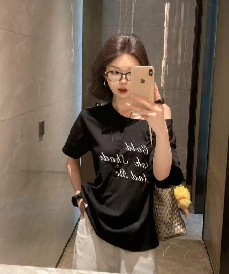 아메리칸 높음 거리 비스듬한 어깨 알파벳 프린트 반팔 티셔츠 여성 자이언트 잘 생긴 ~ 중 느긋한 느슨함 센스 슬림해 보이는 다용도 맨위