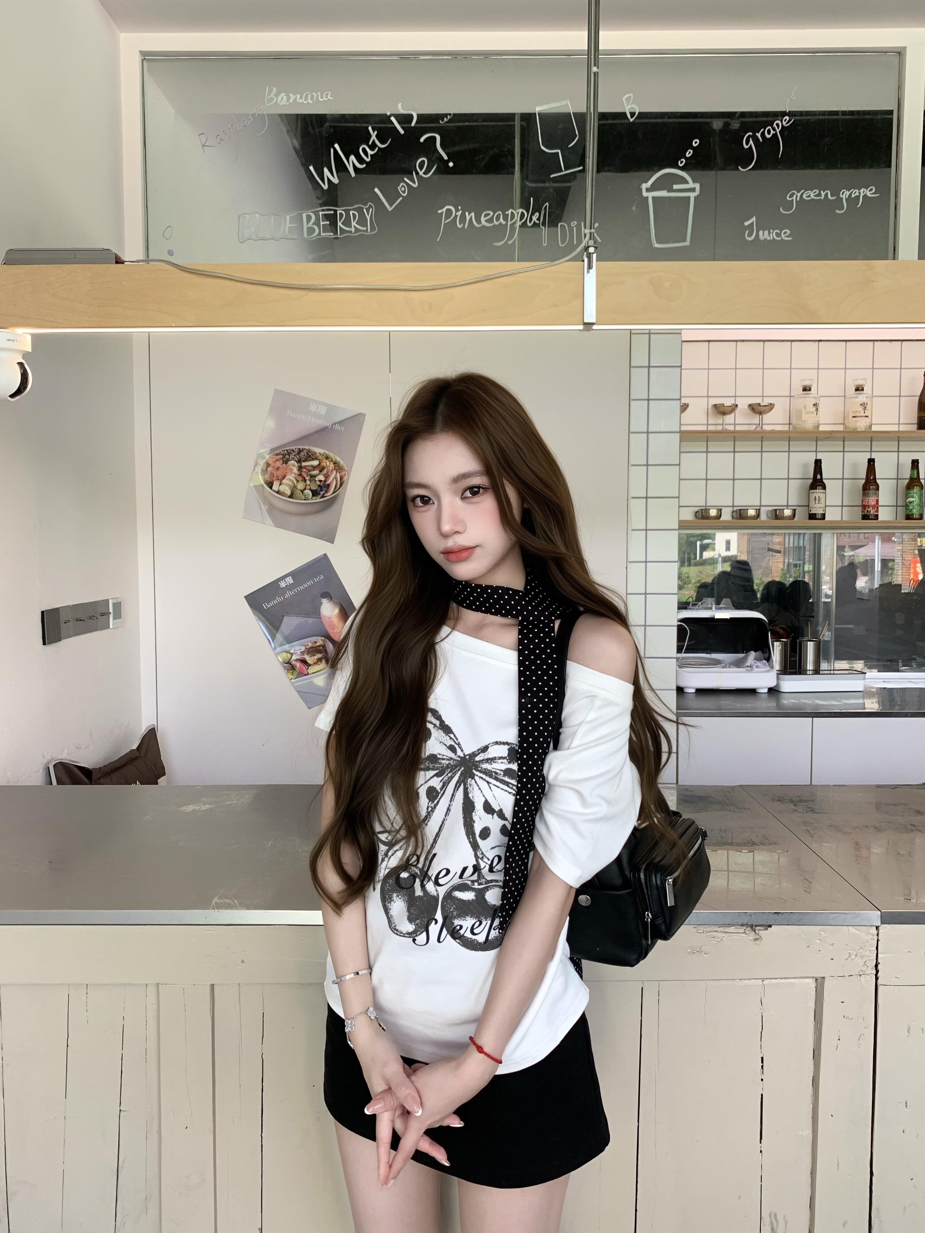 한 부서 달콤함 나비 매듭 프린트 비스듬한 어깨 반팔 티셔츠 여성 자이언트 잘 생긴 ~ 중 순수한 욕망 핫걸 슬림해 보이는 다용도 맨위