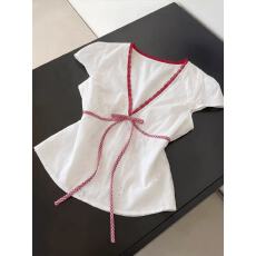 批发法式纯欲风蝴蝶结短袖<b class='q'>衬衫</b>女夏季小众镂空提花设计感时尚V领上衣
