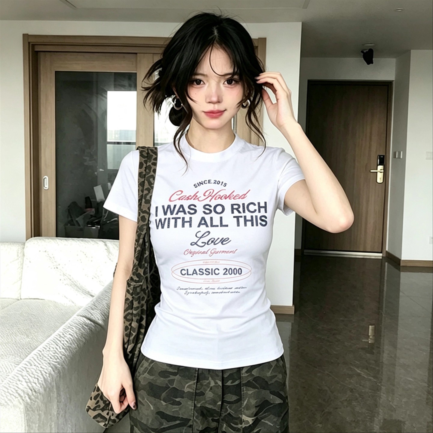 화이트 알파벳 프린트 긍정적 인 어깨 반팔 티셔츠 여성 2026 여름 새로운 몸매 가꾸기 아메리칸 쇼트 스타일 핫걸 작은 맨위