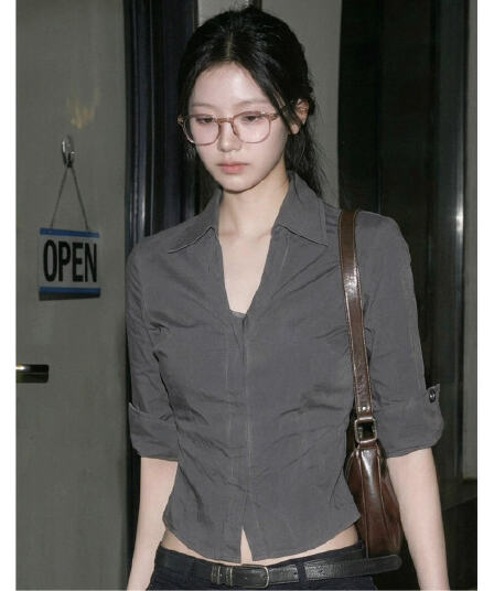 아메리칸 POLO 셔츠 V넥 중간 소매 뒤집다 접기 여성 여름 높음 지혜 센스 허리 수축 슬림해 보이는 몸매 가꾸기 맨위