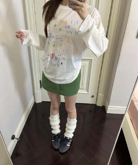 얇고 가벼운 마이크로 ~을 통해 다채로운 낙서 자외선 차단 블라우스 티셔츠 여성 여름 연령 감소 작은 대중 캐주얼 패션 긴팔 에어컨 셔츠