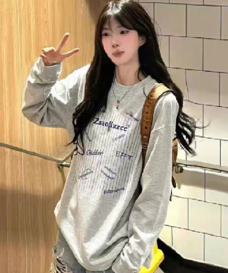 국가 트렌디 작은 키 알파벳 밝은 회색 색상 순면 긴팔 티셔츠 여성 조기 가을 루즈핏 슬림해 보이는 느긋한 바람 맨위