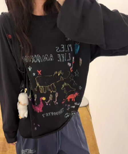 작은 대중 낙서 공룡 만화 프린트 느긋한 캐주얼 루즈핏 순면 편안함 긴팔 티셔츠 맨위 여성