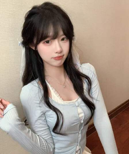 레이스 레이스 긴팔 티셔츠 여성 가을 겨울 페이크 레이어드 몸매 가꾸기 슬림해 보이는 맨위 기본 셔츠