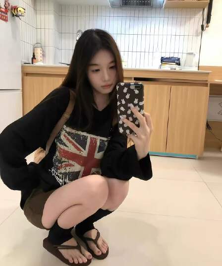 국가 트렌디 아메리칸 레트로 검정색 배너 긴팔 티셔츠 여성 이른 가을 루즈핏 슬림해 보이는 작은 대중 커플 캐주얼 맨위