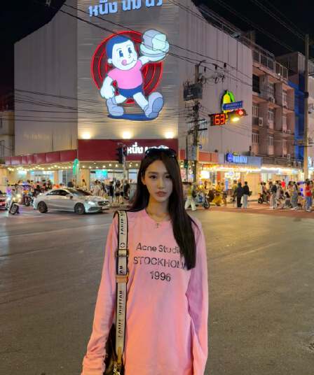 아메리칸 레트로 루즈핏 라운드 넥 긴팔 티셔츠 여성 프린트 봄 가을 핑크색 맨위