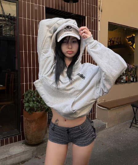 한 부서 ins 바람 작은 대중 알파벳 프린트 후드 쇼트 스타일 후드티 여성 가을 겨울 루즈핏 풀오버 다용도 회색 맨위