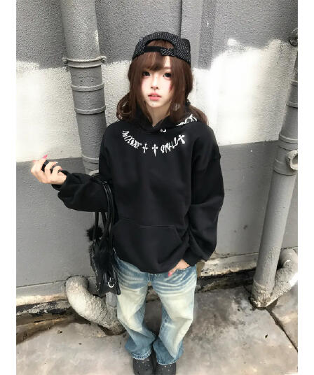 아메리칸 조수 브랜드 검정색 십자가 산스크리트어 털이 있고 두꺼운 후드티 여성 가을 겨울 느긋한 커플 학생 후드 재킷