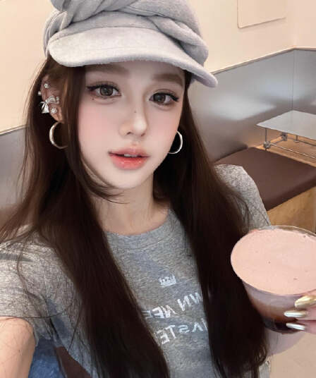 아메리칸 미니멀리즘 알파벳 프린트 긍정적 인 어깨 반팔 티셔츠 여성 여름 패션 핫걸 바람 몸매 가꾸기 쇼트 스타일 맨위