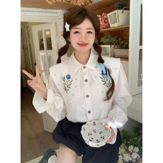 批发小众别致花朵<b class='q'>刺绣</b><b class='q'>衬衫</b>女2026法式甜美减龄白色海军领<b class='q'>衬衣</b>