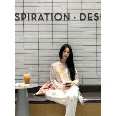 批发小众水果印花慵懒休闲宽松舒适彩色纱线圆领长袖T恤上衣女
