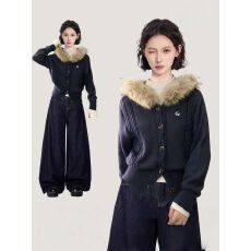 批发藏青色拉链连帽毛领毛衣<b class='q'>外套</b><b class='q'>修身</b>短款加厚针织开衫上衣阔腿裤套装