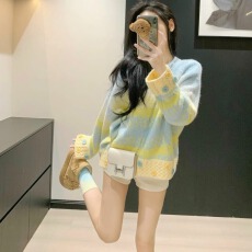 批发渐变色圆领复古套头长袖宽松外穿毛衣女慵懒高级感加厚<b class='q'>针织衫</b>上衣