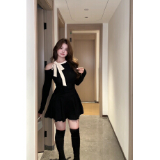批发公主风蝴蝶结加绒黑色针织<b class='q'>连衣裙</b>女气质大码露肩收腰显瘦蓬蓬短裙