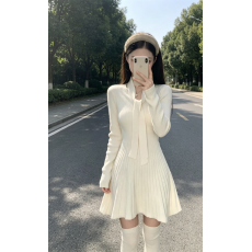 批发韩系V领系带针织<b class='q'>连衣裙</b>女秋冬季少女感气质修身显瘦打底a字短裙