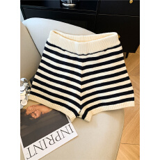 批发实价实拍~2025秋冬新款小个子百搭显瘦松紧<b class='q'>高腰</b>条纹针织阔腿短裤