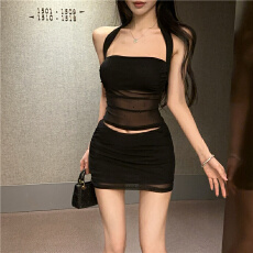 批发实价实拍~星漫银河 重工烫钻挂脖吊带背心+显瘦收腰<b class='q'>网纱</b>半裙套装