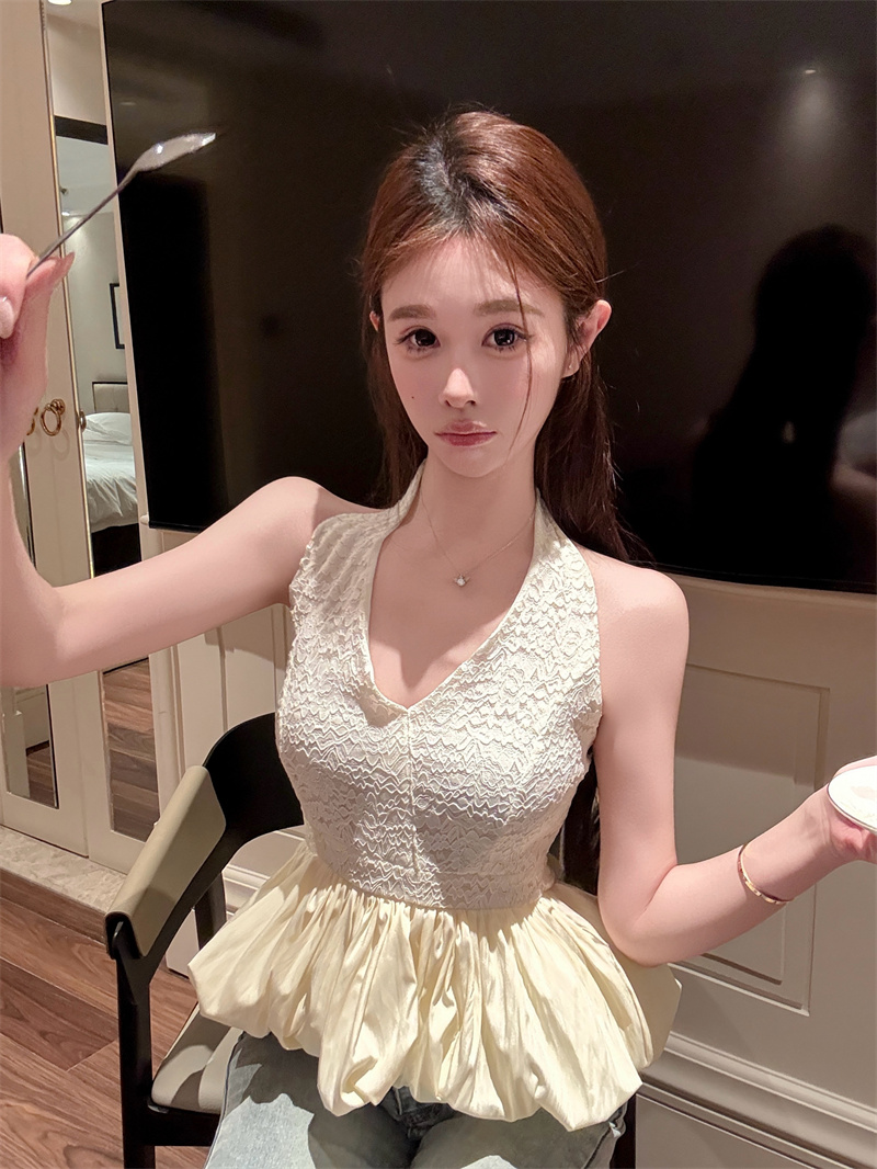 정가 실사 2026 여름 새로운 프랑스식 품격 행침 목 오프숄더 레이스업 조끼 외국 가스 허리 수축 작은 셔츠 여성
