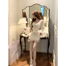 批发蕾丝密语气质温柔紧身喇叭袖连衣裙女纯欲性感修身收腰绝美包臀裙