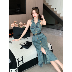 批发实拍实价港风复古翻领无袖<b class='q'>牛仔</b>连衣裙<b class='q'>女</b>设计感单排扣修身露肩长<b class='q'>裙</b>