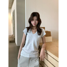 批发辣妹极简风正肩圆领修身短袖T恤女<b class='q'>韩版</b>休闲时尚百搭气质显瘦上衣