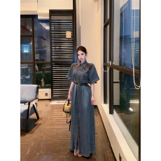 批发实拍实价重工蝴蝶刺绣牛仔衬衣裙女度假休闲宽松显瘦气质连衣裙