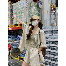 批发穿搭一整套工装休闲套装女又酷又飒减龄短袖衬衫阔腿短裤两件套