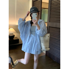 批发旅游度假休闲穿搭一整套女连帽防晒衬衫吊带背心阔腿短裤三件套