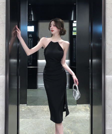 실사 정가 섹시함 몸매 가꾸기 진주 행침 목 여성 드레스 디자인 센스 품격 허리 수축 슬림해 보이는 트임 타이트 스커트
