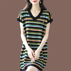 批发胖mm加<b class='q'>大码</b>休闲T恤女宽松中长款短袖条纹<b class='q'>时尚</b>针织冰丝薄遮肉女