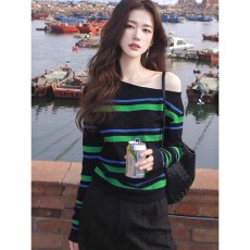 独特漂亮早秋上衣女设计感小众斜肩条纹独特别致超好看长袖针织衫