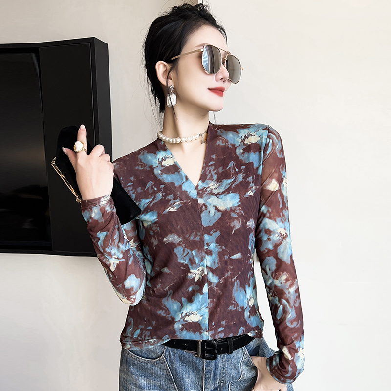 秋季新款V领网纱时尚印花修身显瘦气质长袖T恤上衣女 服裝批發女裝批發服飾貨源