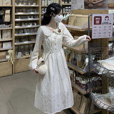 批发日系甜美娃娃领长袖<b class='q'>连衣裙</b> 复古立体提花收腰显瘦中长款小白裙