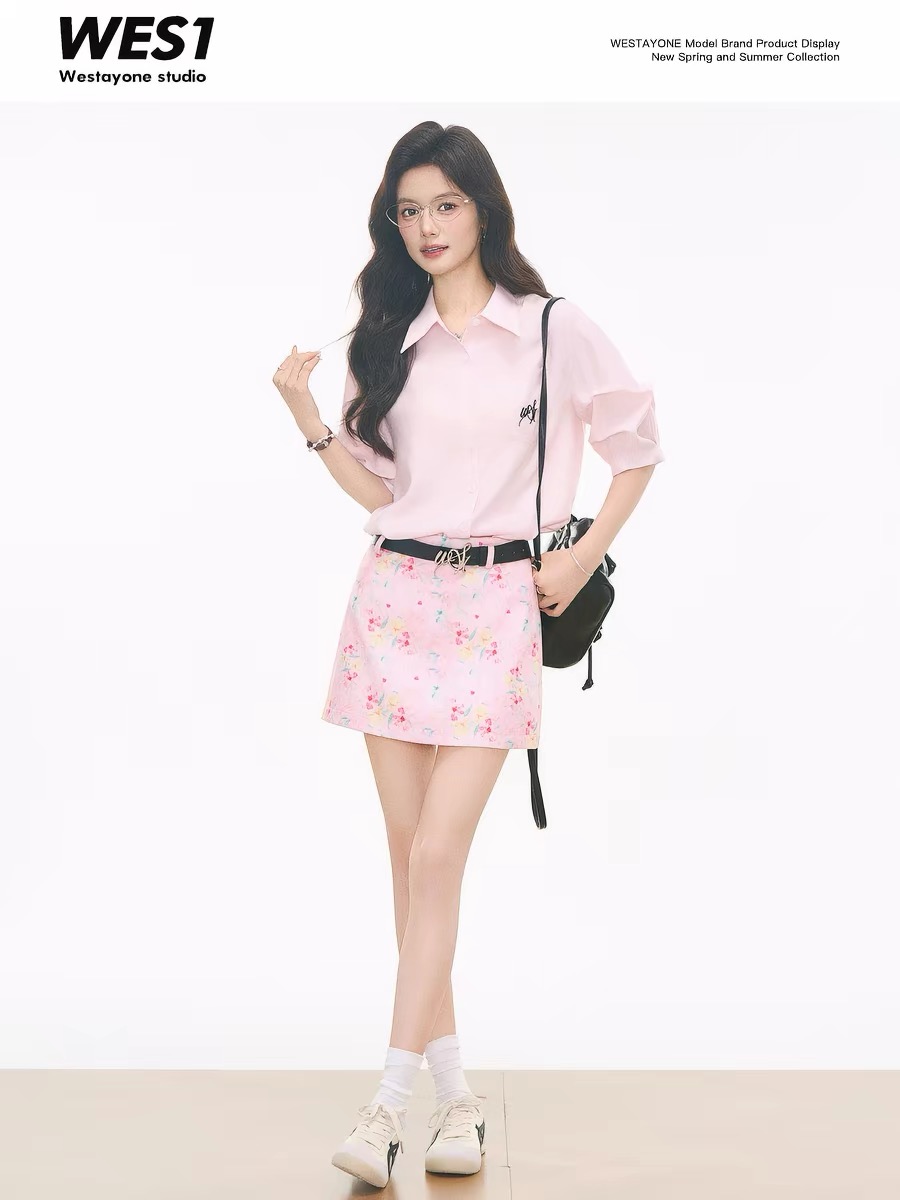 4.3 신제품 westayone 핑크색 여성 셔츠 작은 키 셔츠 고급 센스 유화 프린트 미니 스커트
