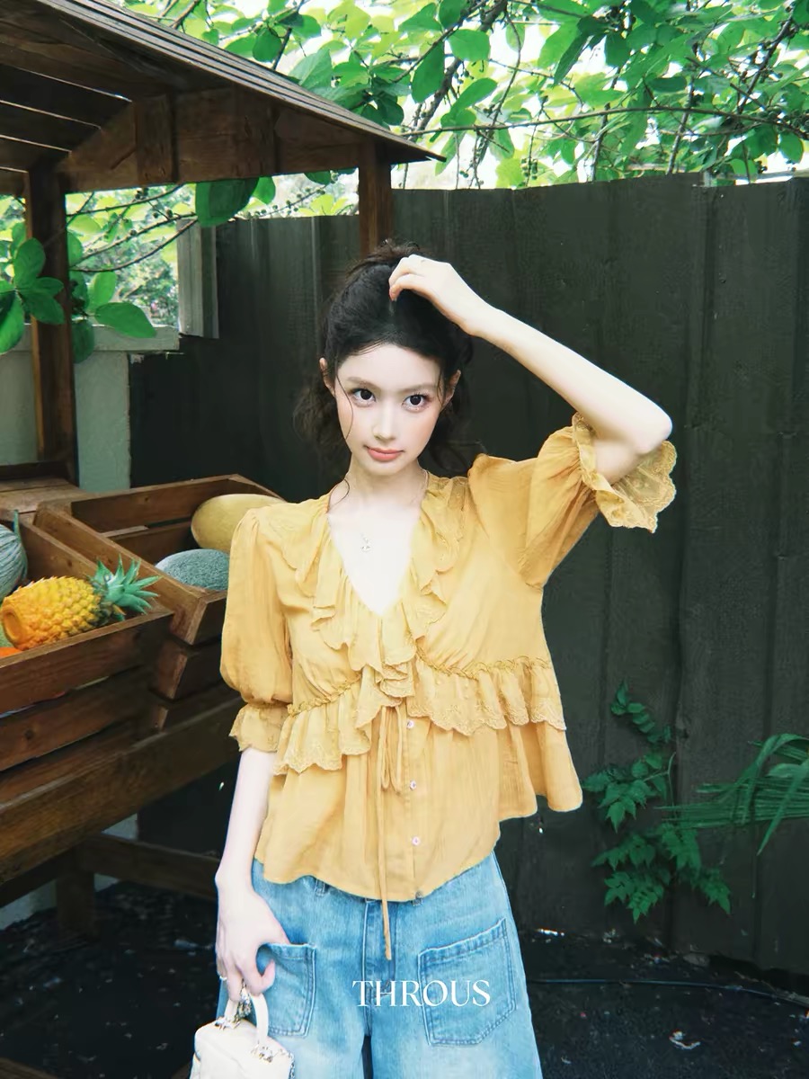 감사합니다. 아니요 고기 100 라이 경기 서울 프릴 V넥 거품 소매 여성 셔츠 여름 디자인 센스 레이스 레이스 맨위