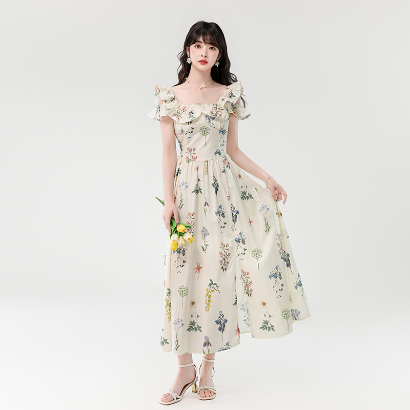 RY394# 实拍2026夏季新款法式方领荷叶袖收腰显瘦长款度假风碎花连衣...