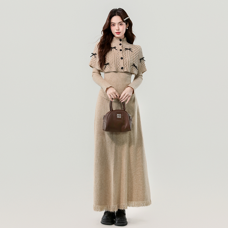 实拍2025冬季新款缪系高级感甜美减龄蝴蝶结长款三件套针织套装裙