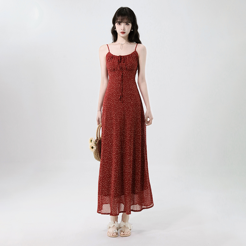 실사 2026 여름 새로운 프랑스식 레이스업 휴가 바람 허리 수축 슬림해 보이는 롱 코트 쉬폰 꽃무늬 슬립 드레스