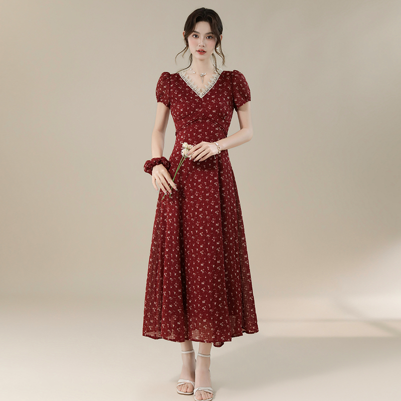 RY3236# 实拍2026夏季新款法式V领优雅复古蕾丝边长款收腰显瘦碎花...