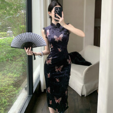 批发实拍新中式国风改良年轻款旗袍裙高级感修身蕾丝边丝绒连衣裙礼服