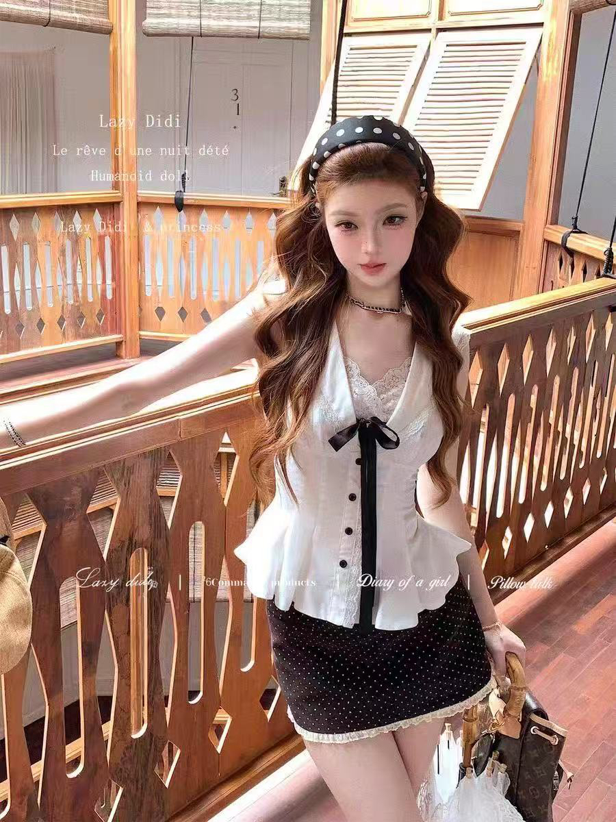 마가렛 4 30 신제품 프랑스식 레트로 출퇴근 레이스 조각 허리 수축 셔츠 반 스커트 세트