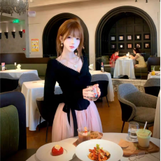 批发秋季收腰显瘦纯欲千金风法式网纱<b class='q'>撞色</b>拼接<b class='q'>连衣裙</b>女